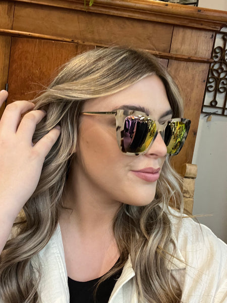 Becky II DIFF Sunglasses