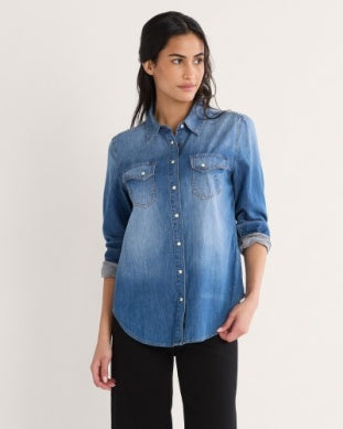 Chambray Gambler Shirt in Medium Blue