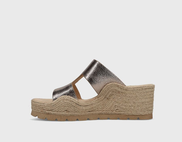 Vaneli Cyril Wedge Sandal