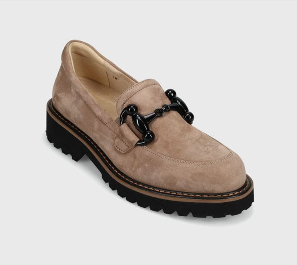 Vaneli Zimmy in Military Suede